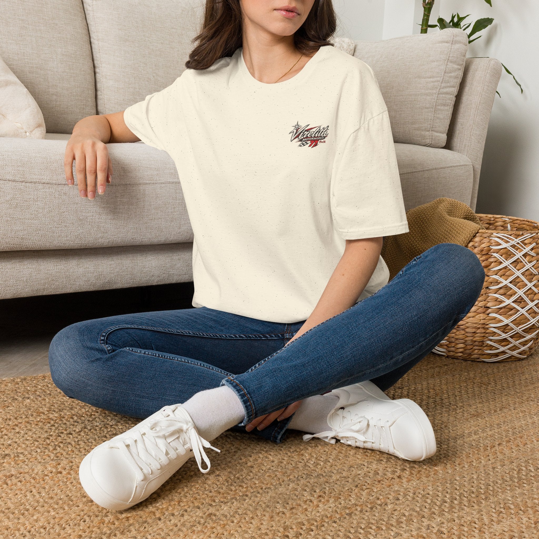 Venetta Retro Script T-Shirt | Vintage Chest Logo Graphic Tee